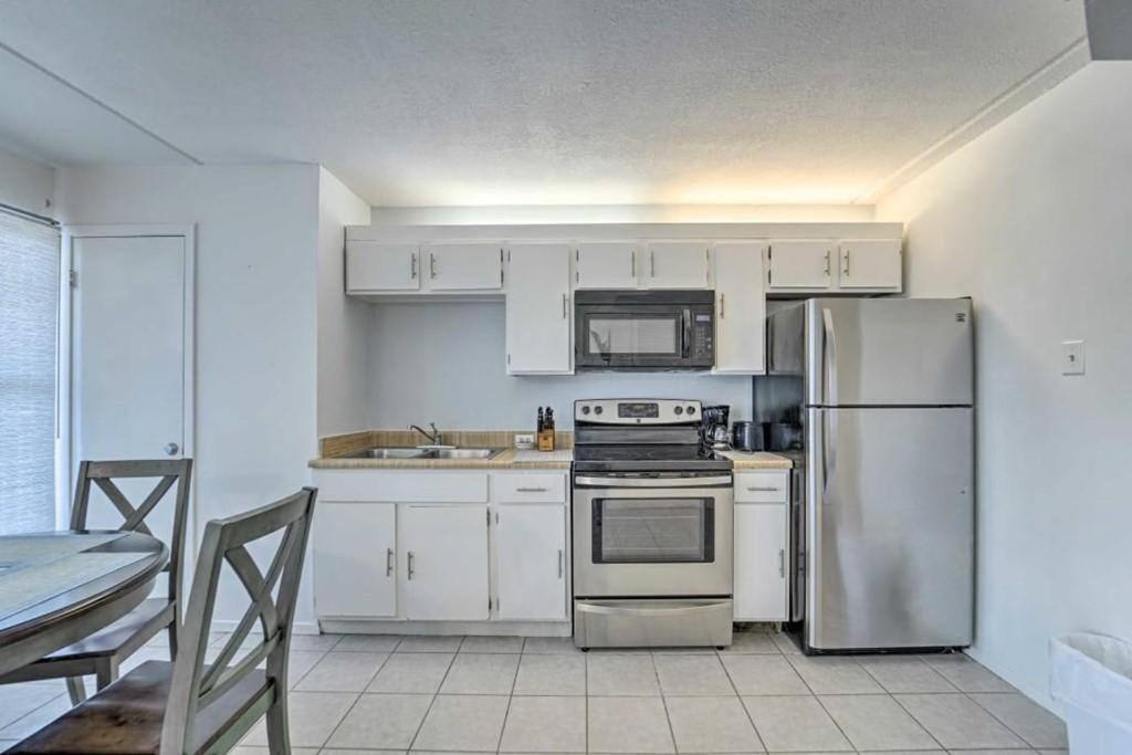 1 Bedroom Near W Pool & Amenities Hébergement de vacances *